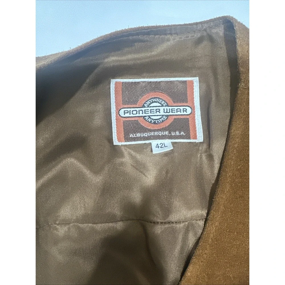 Vintage Pioneer Wear Suede Leather Western Vest Concho Snap Mens 42L USA Cognac